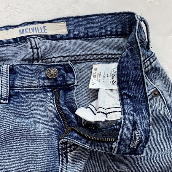 Brandy Melville Distressed Ripped Boyfriend Jeans Size 24 Medium Wash - Picture 5 of 5